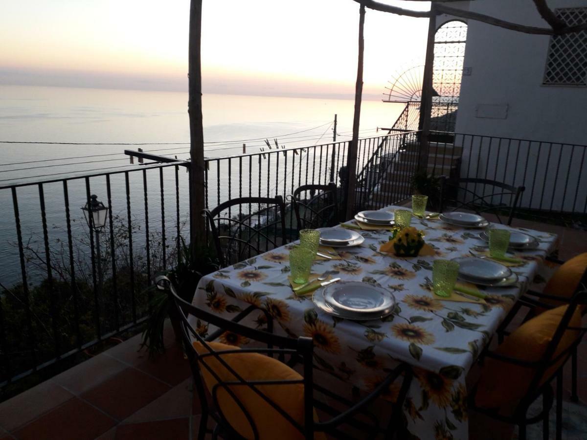 Rifugio Stellato Bed and Breakfast Conca dei Marini Buitenkant foto